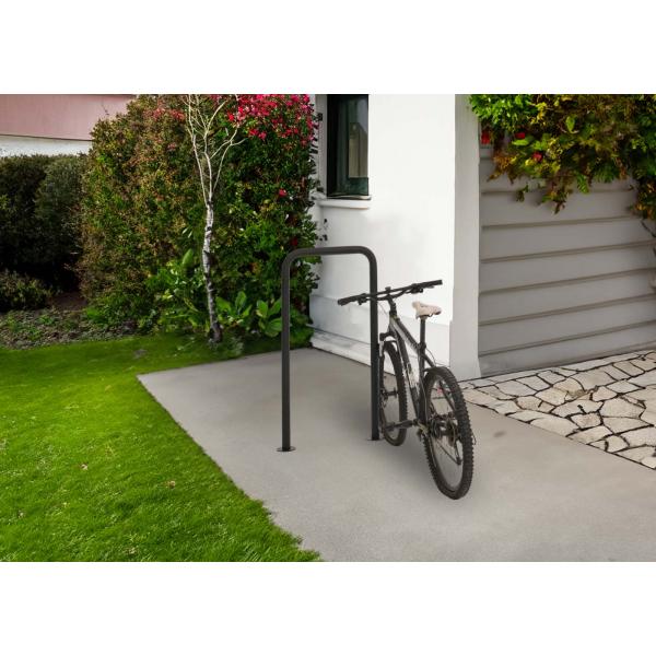 Stimmungsbild fr Produkt Fahrradbgel HWC-N42, Fahrradstnder Anlehnbgel Bgel Absperrung, In-/Outdoor Stahl pulverbeschichtet 120x70x12cm