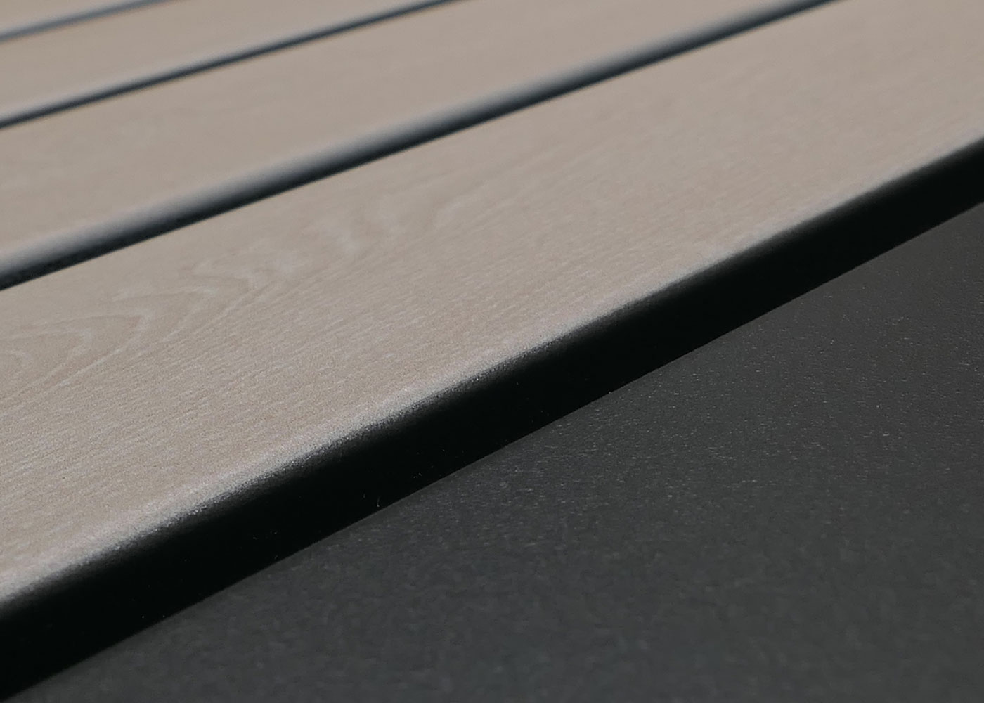 Mülltonnenverkleidung HWC-O67 Detailansicht Material