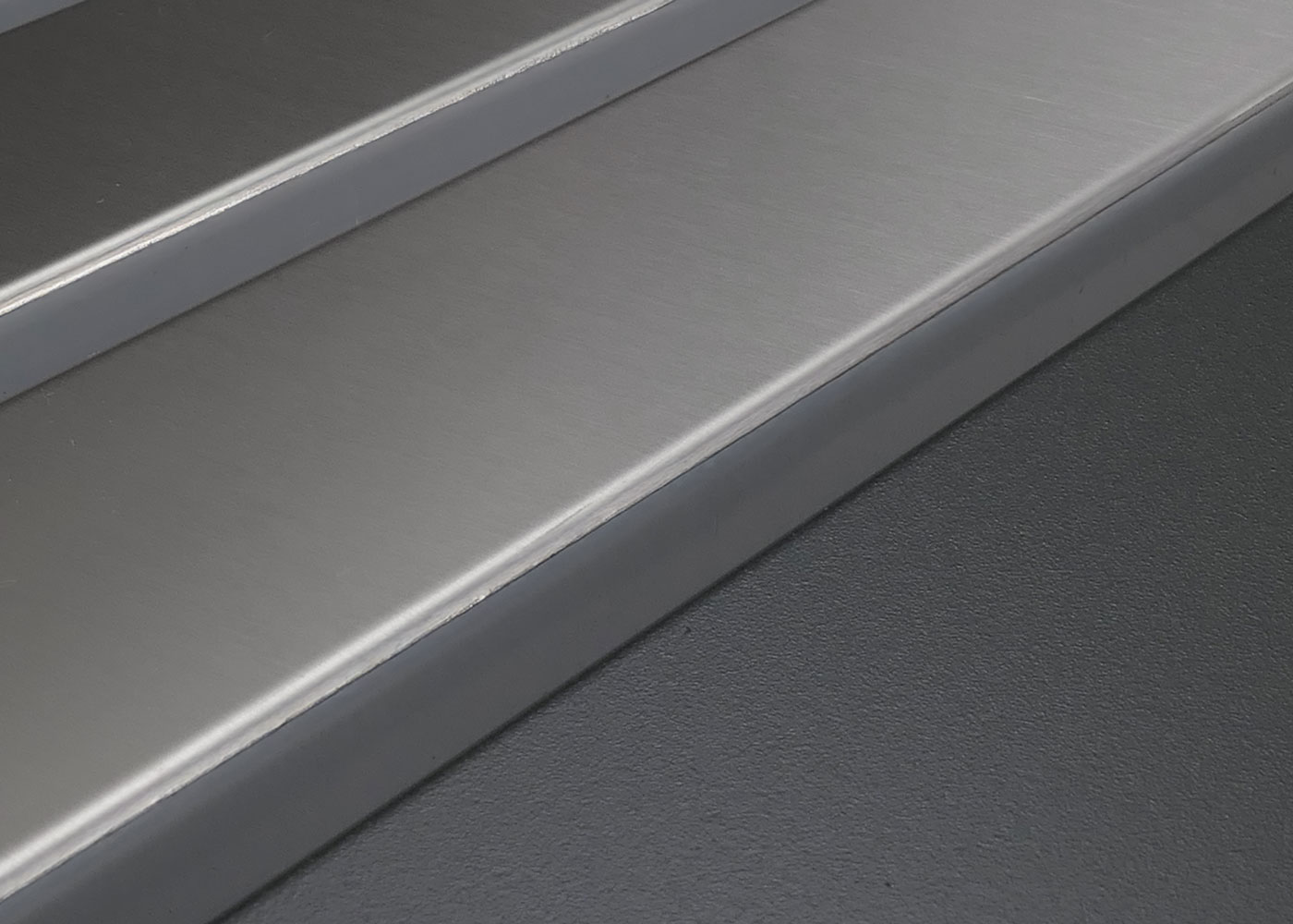 Mülltonnenverkleidung HWC-O67 Detailansicht Material
