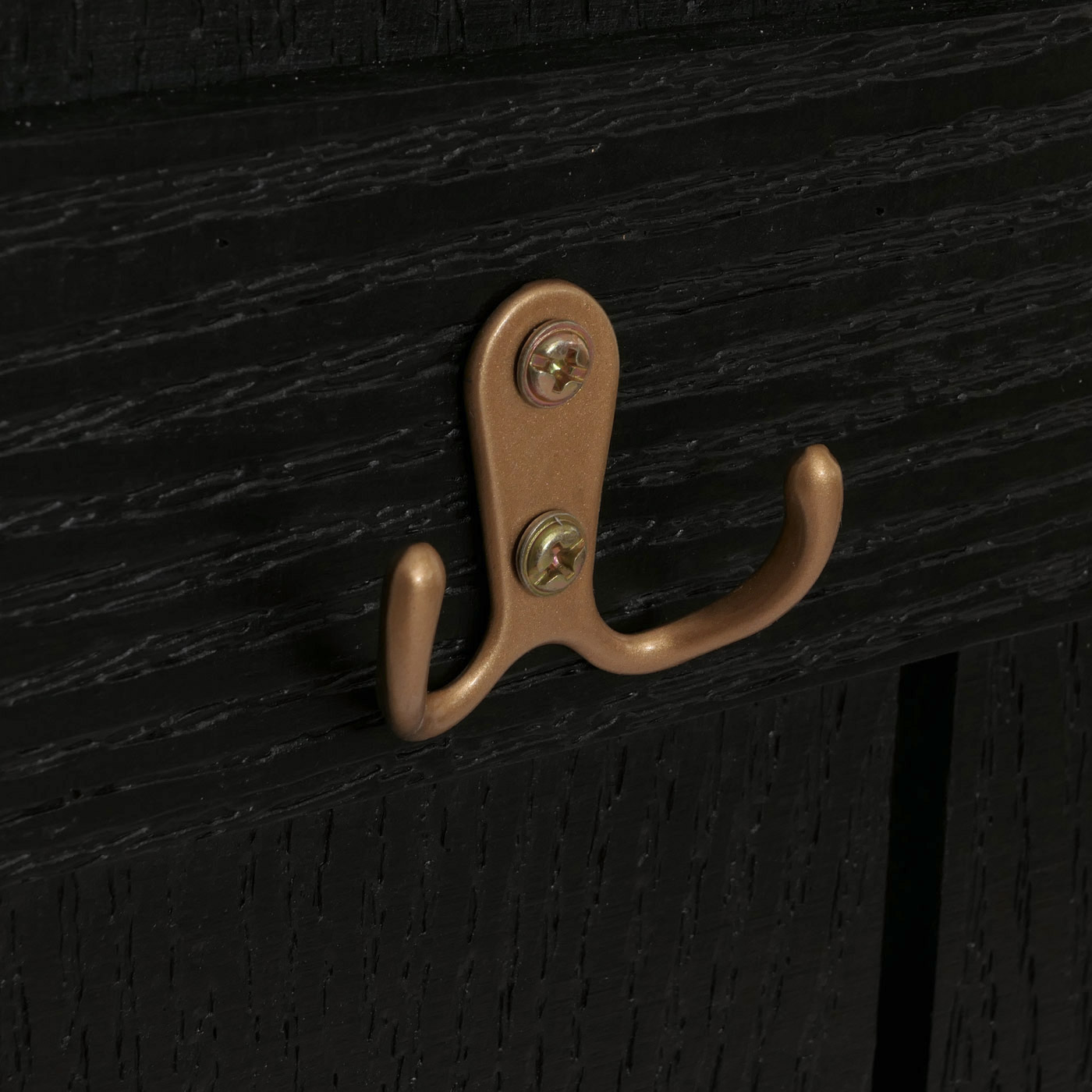 Wandgarderobe HWC-N95 Detailbild Befestigung Haken