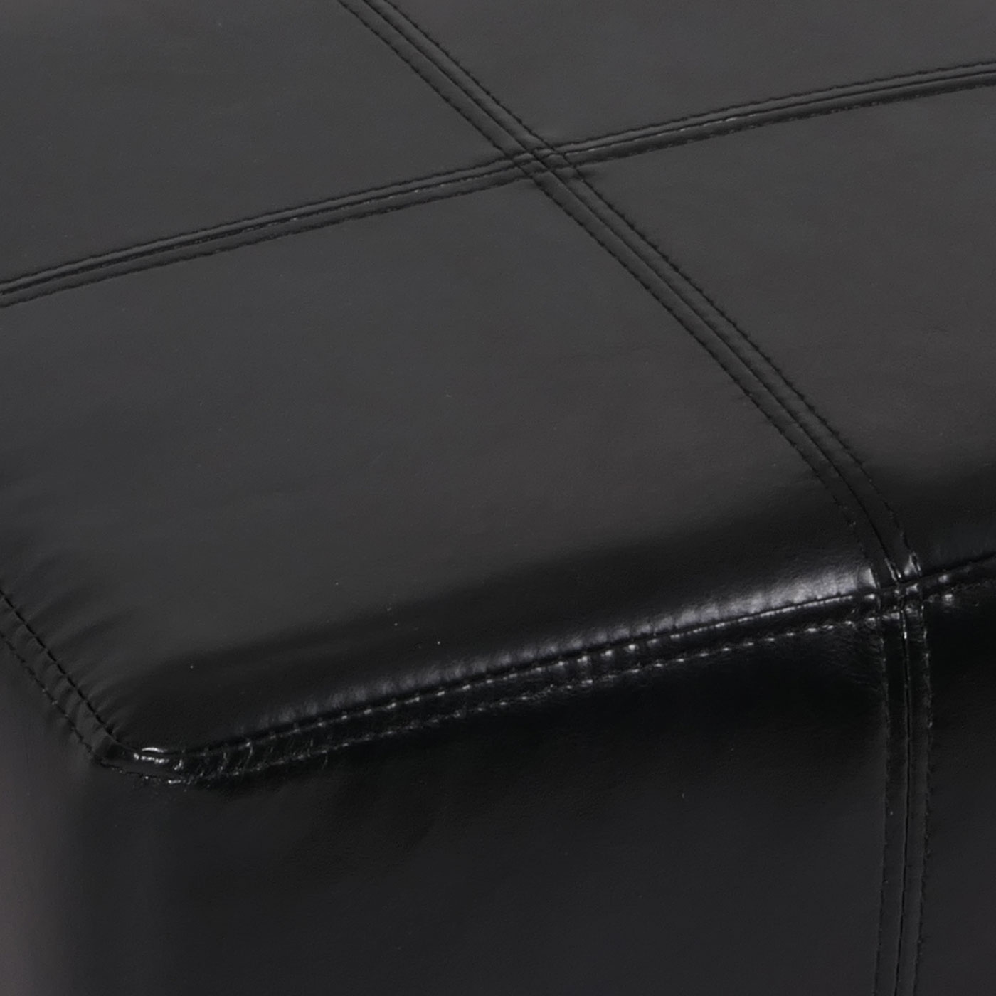 Detailbild Ziernähte Sitzwürfel Onex