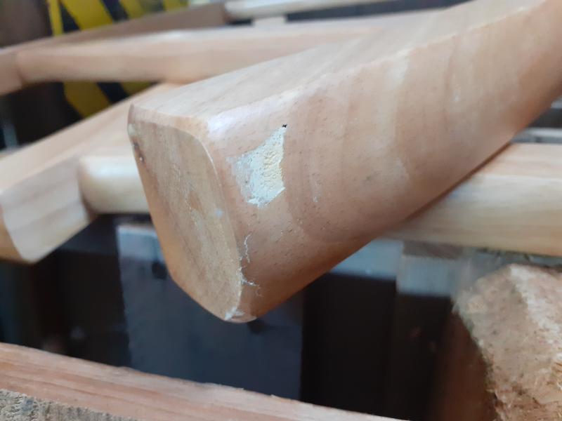 Schaukelstuhl HWC-K10, Beschädigung im Fuß