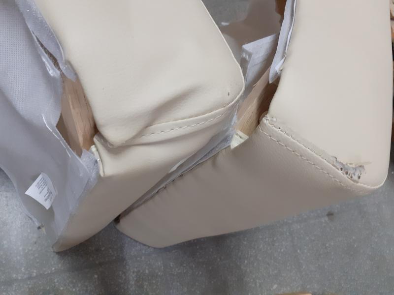 2er-Set Esszimmerstuhl M37- Schaden Sitz+Rückenfläche