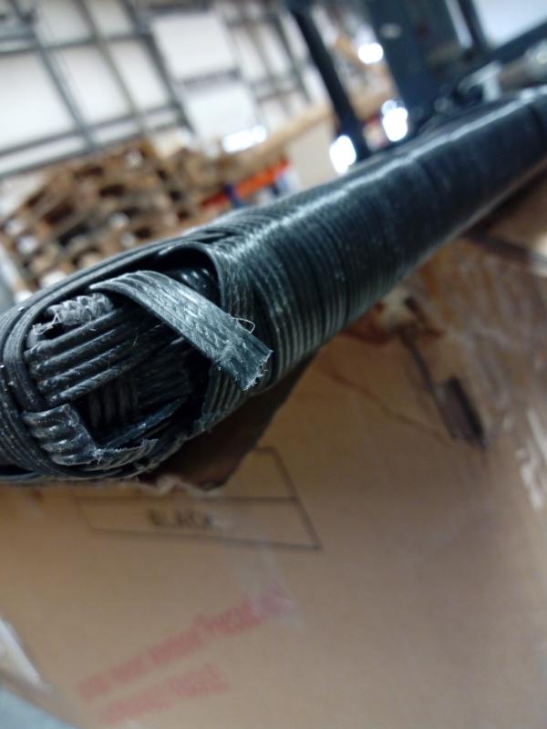 Poly-Rattan Kissenbox HWC-D88, Rattan an Ecke gerissen