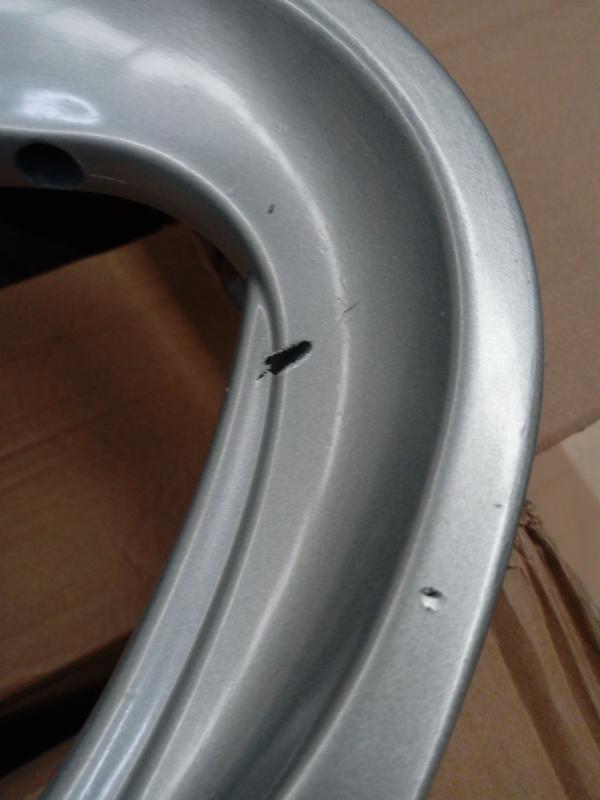Profi-Brostuhl Boston XXL, Kratzer