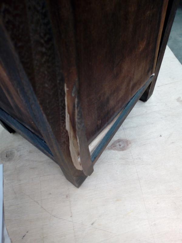 Kommode Schrank, Rckwand ist rausgebrochen