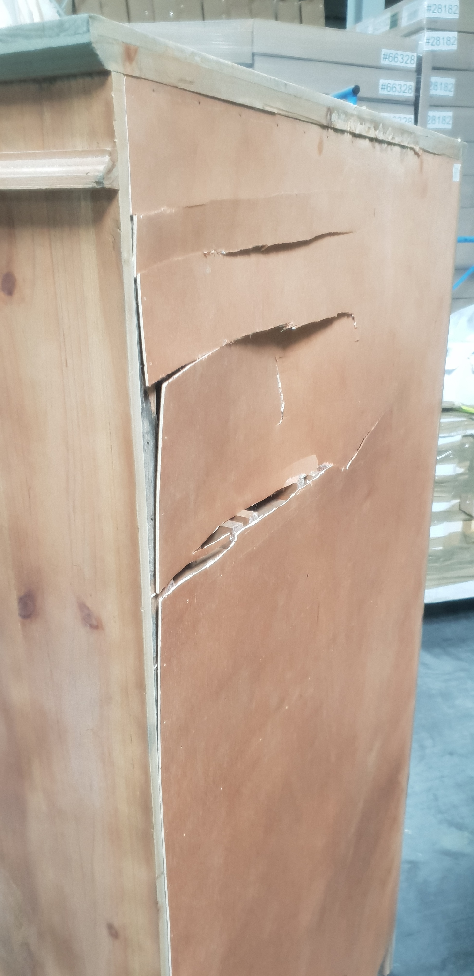 Apotheker-Schrank HWC-A43, Rckwand gebrochen